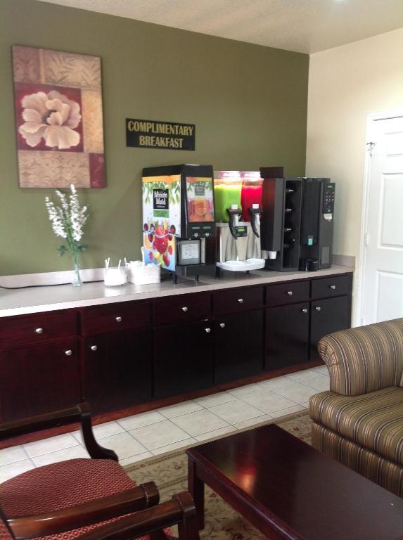 Regency Suites Iah Beltway 8 Houston Bagian luar foto