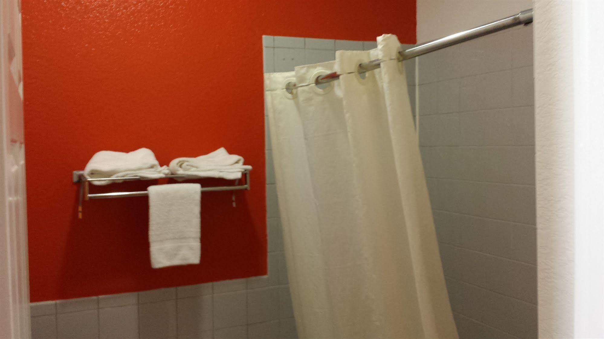 Regency Suites Iah Beltway 8 Houston Bagian luar foto
